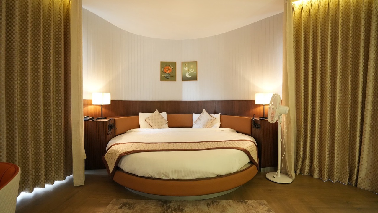 Photo of Bedroom in Pali