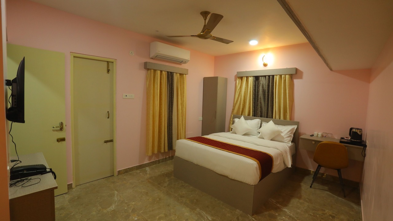 Photo of Bedroom in Mahindra World City