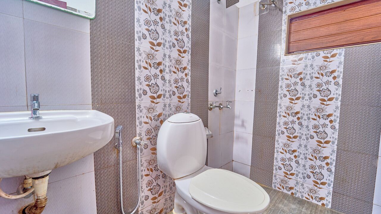 Photo of Bathroom in Mankombu