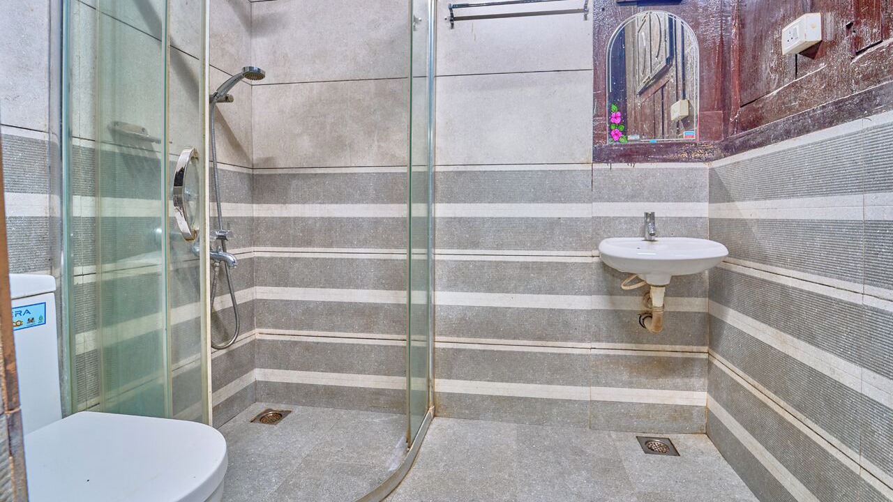 Photo of Bathroom in Mankombu