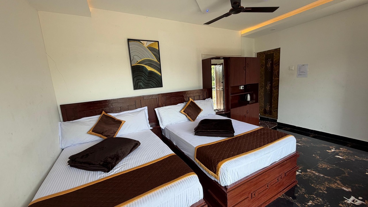 Photo of Bedroom in Valparai