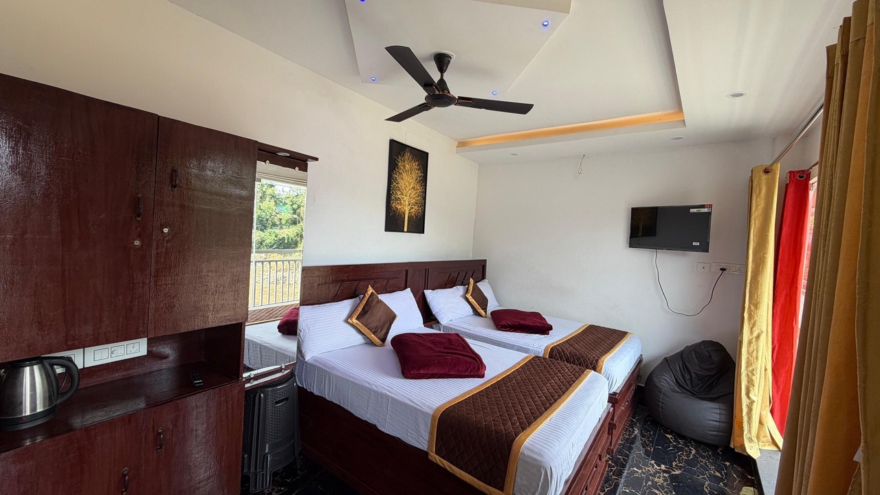 Photo of Bedroom in Valparai