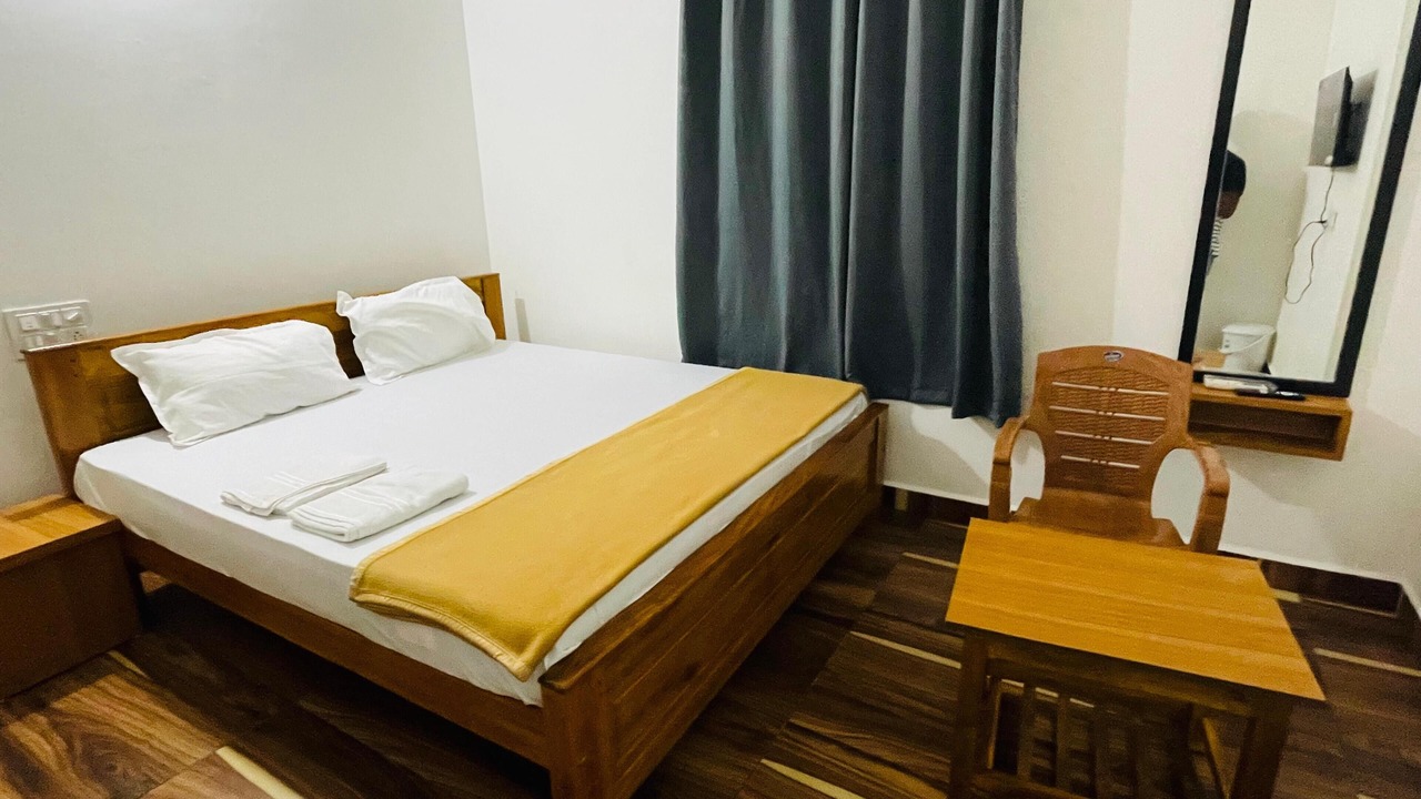 Photo of Bedroom in Murudeshwara