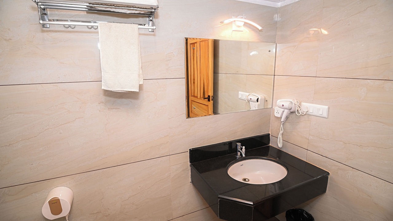 Photo of Bathroom in Coonoor