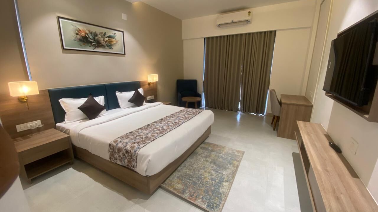 Photo of Bedroom in Khambhaliya