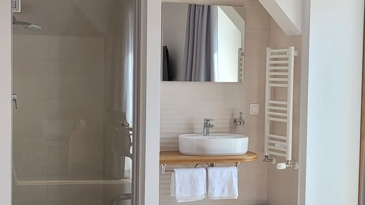 Photo of Bathroom in Sacel