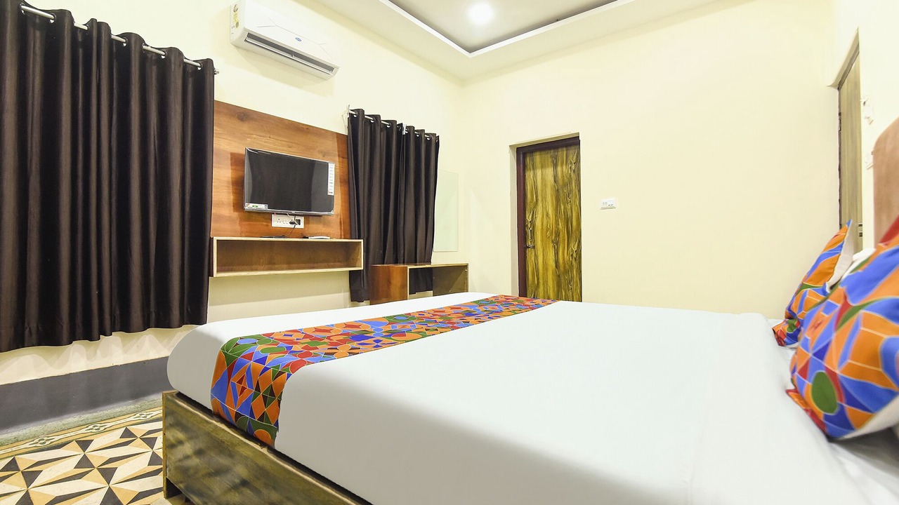Photo of Bedroom in Ballygunge