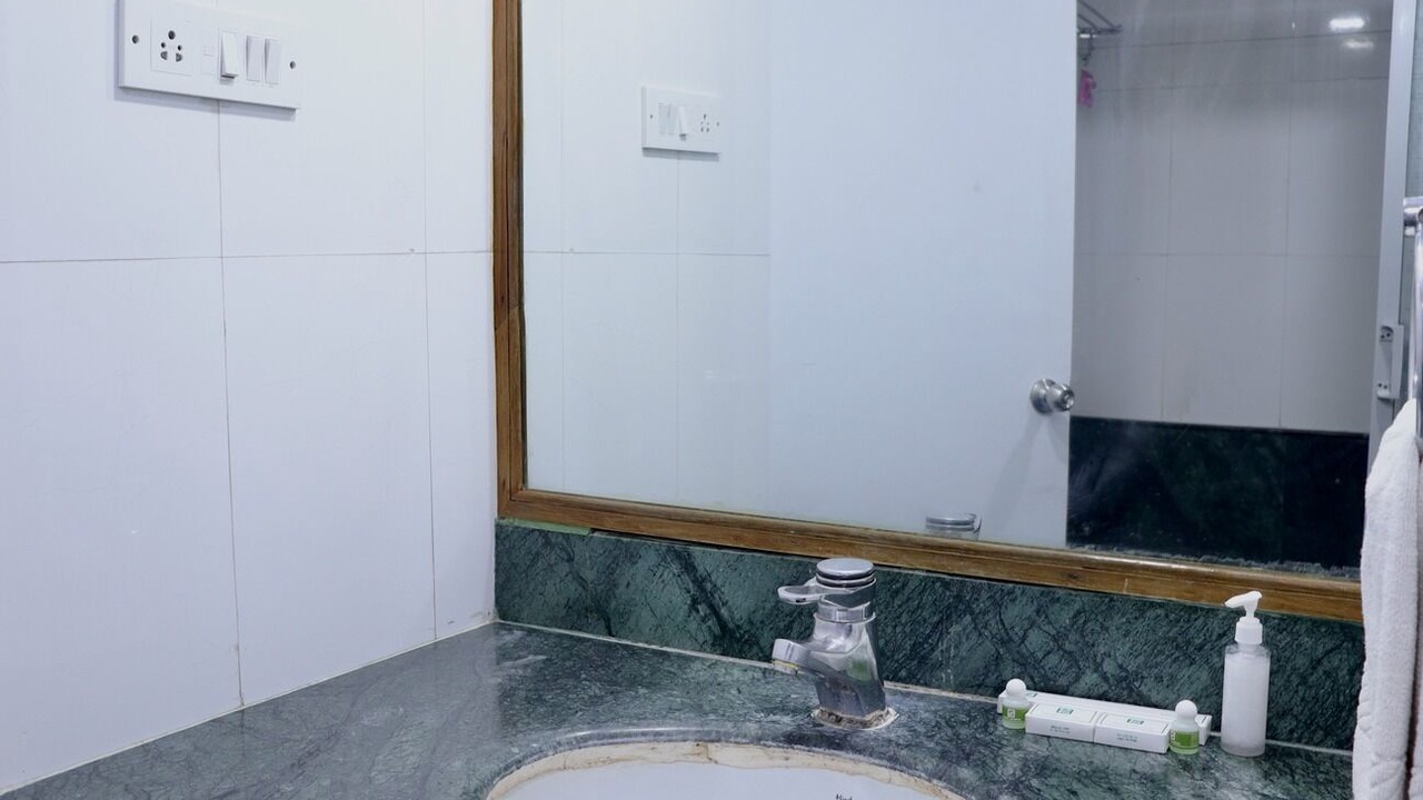 Photo of Bathroom in Brookefield