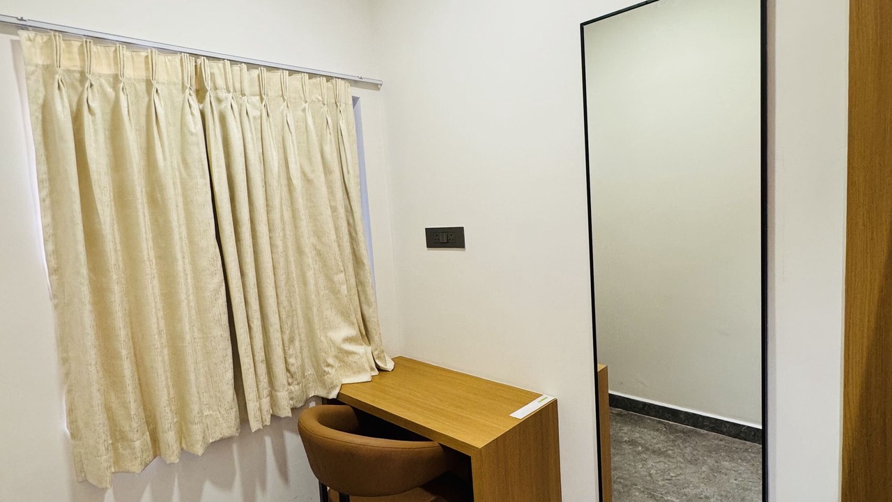 Photo of Bedroom in Serilingampally
