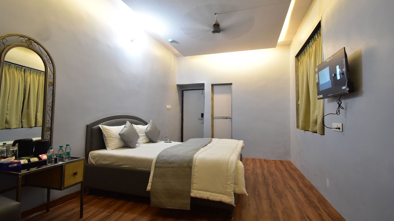 Photo of Bedroom in Khar