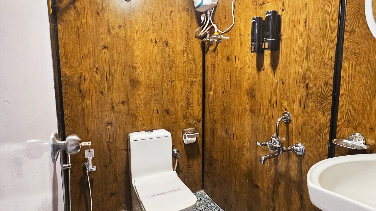 Photo of Bathroom in Kandivali East