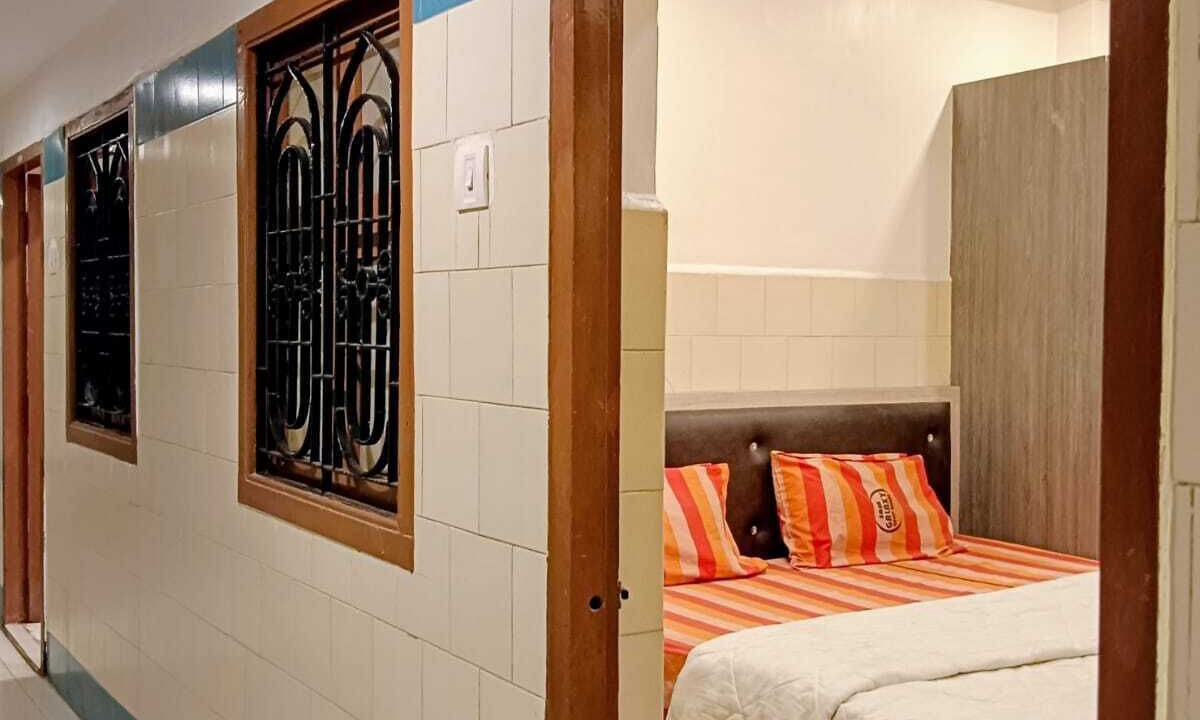 Photo of Bedroom in Triplicane
