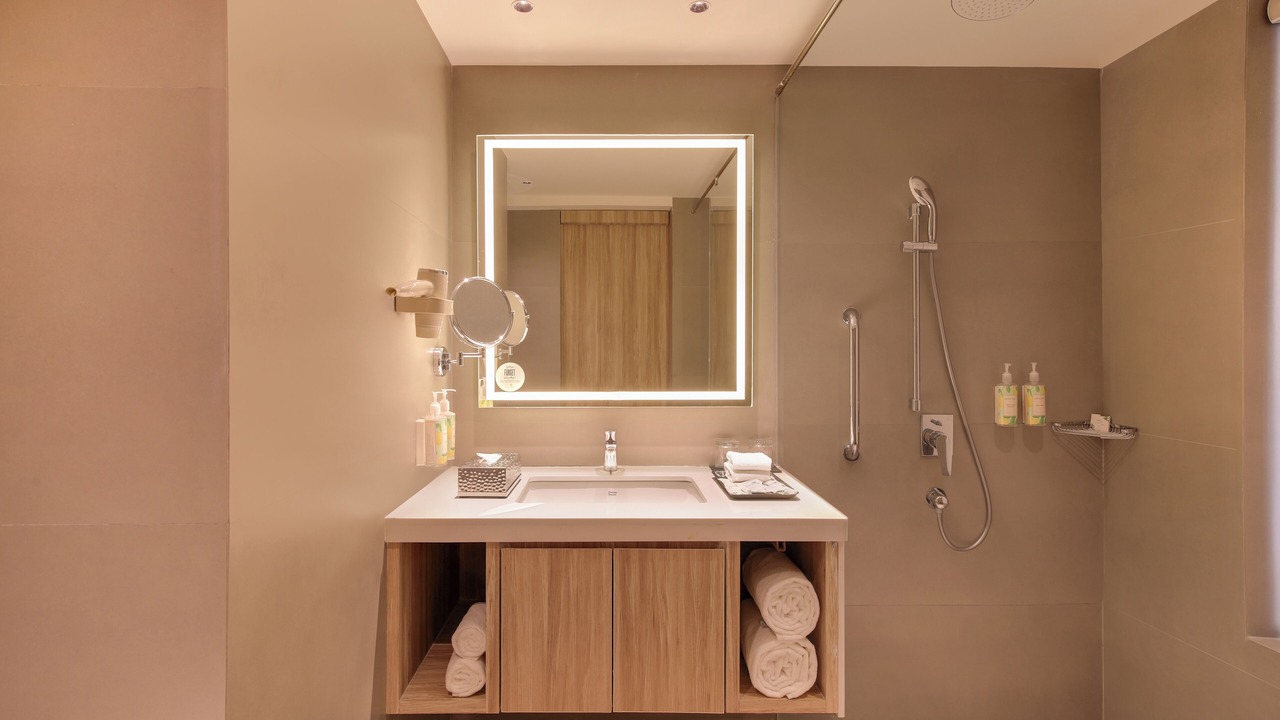 Photo of Bathroom in Tiruchanur
