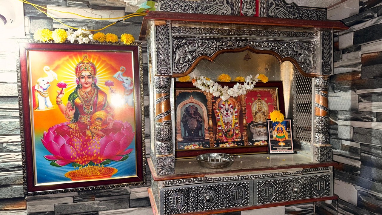 Photo of Bedroom in Murudeshwara