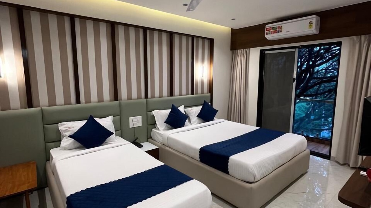 Photo of Bedroom in Karve Nagar