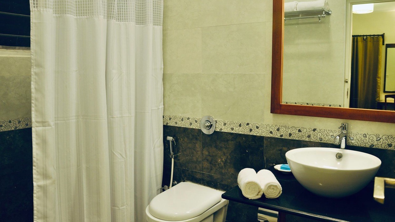 Photo of Bathroom in Mylapore Tiruvallikk