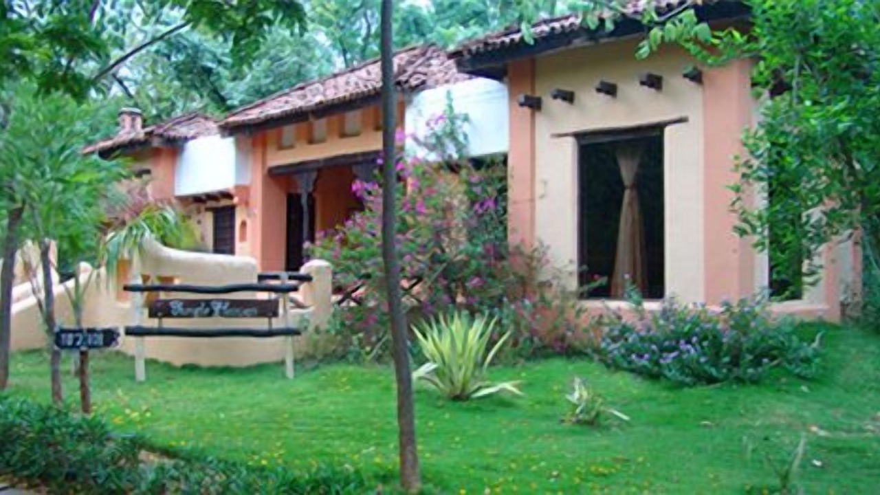 Photo of Outdoor in Mocha