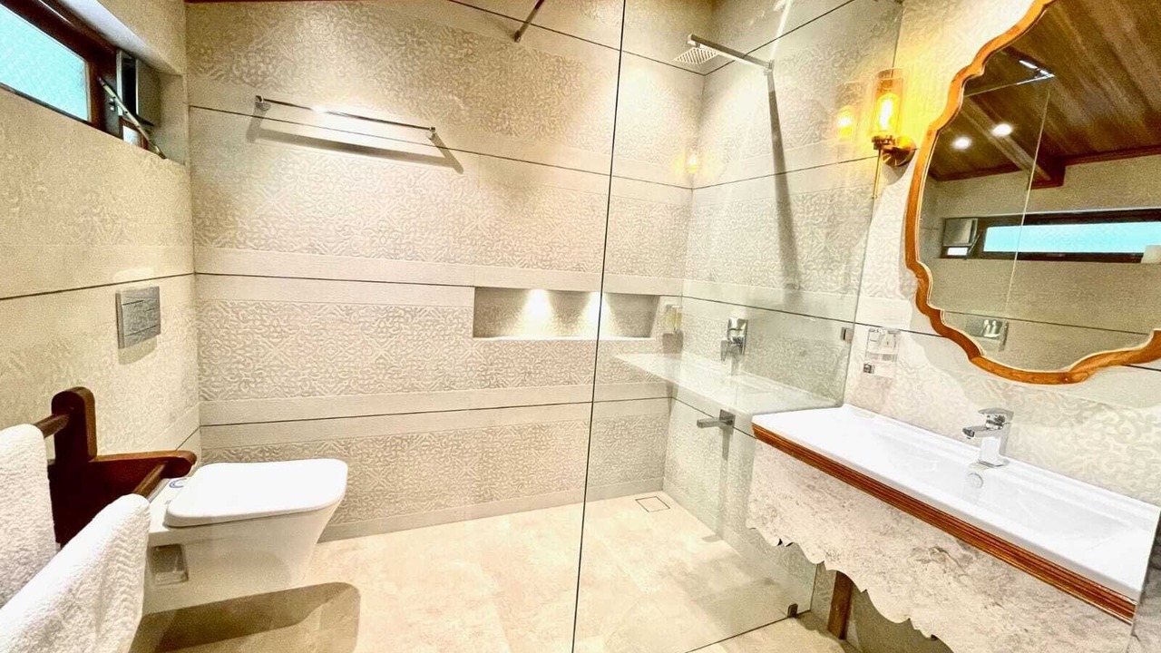 Photo of Bathroom in Panchgani