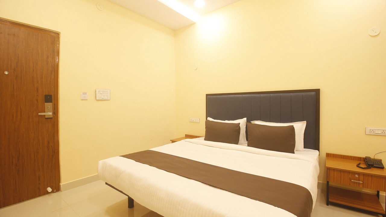 Photo of Bedroom in Mahbubnagar