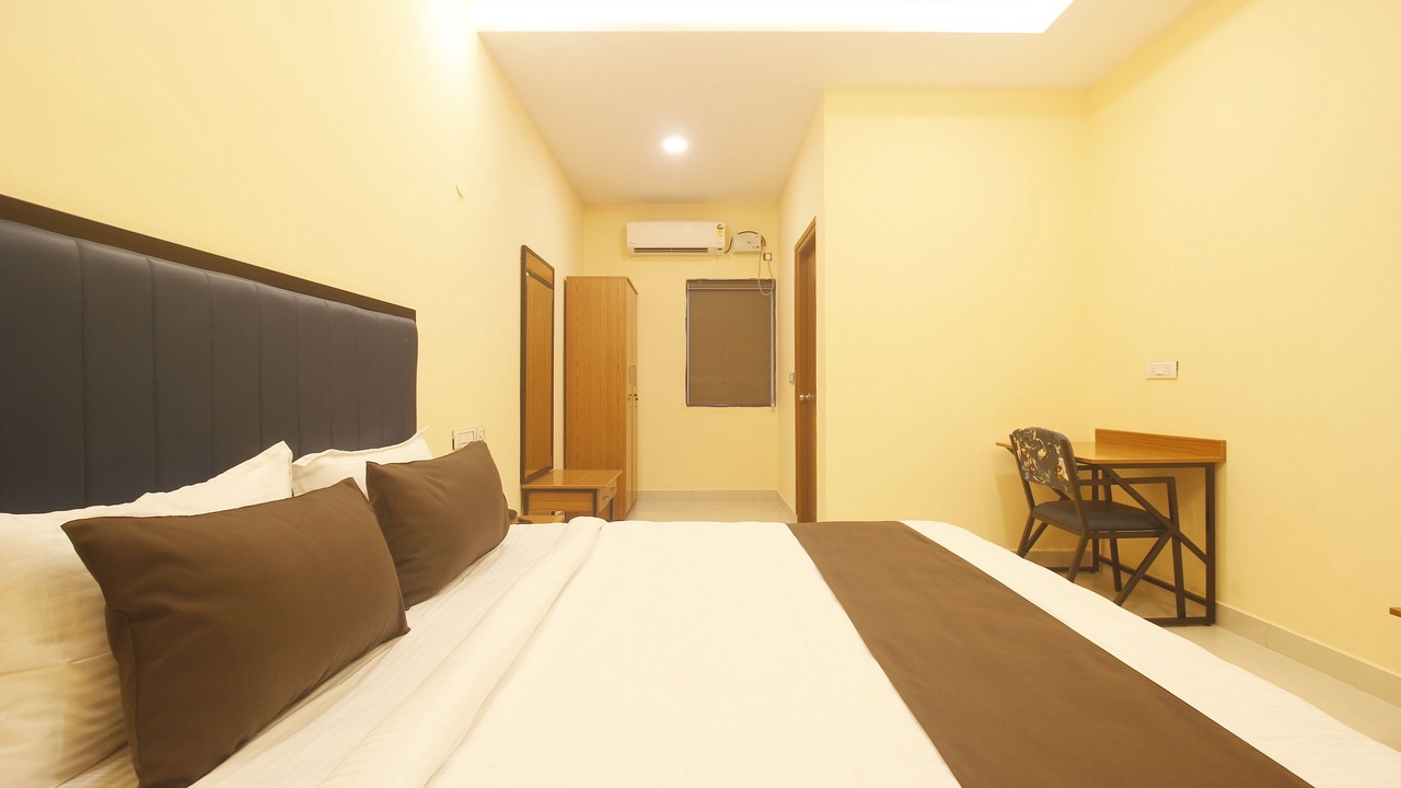 Photo of Bedroom in Mahbubnagar