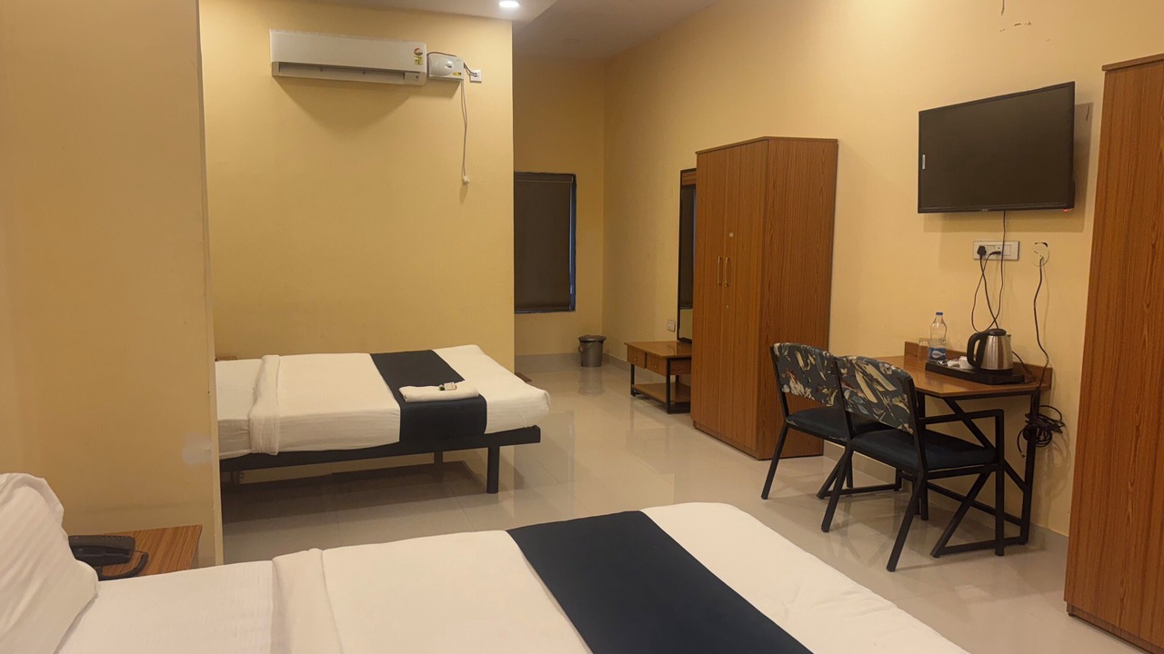 Photo of Bedroom in Mahbubnagar