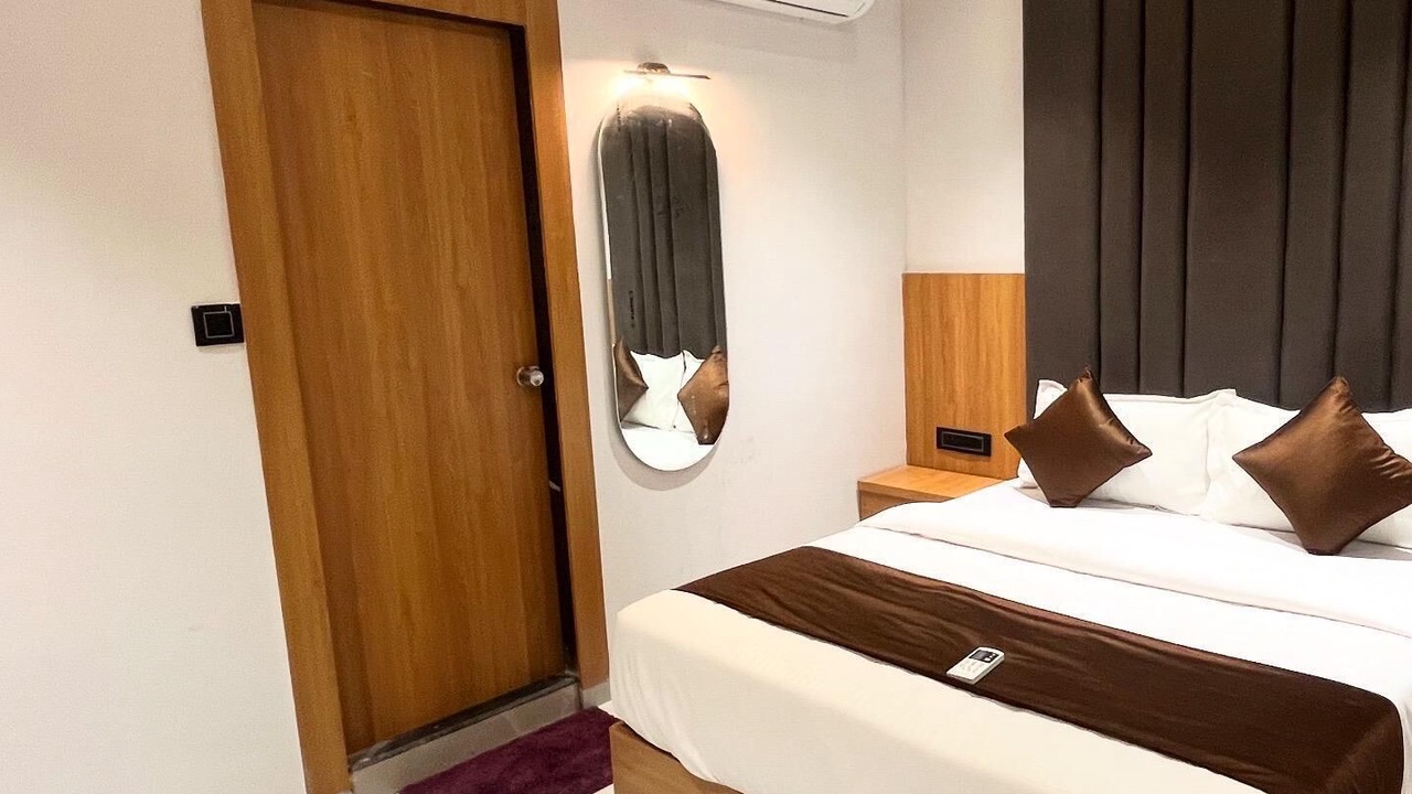 Photo of Bedroom in Navrangpura