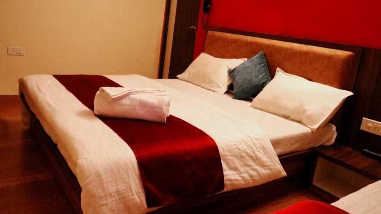 Photo of Bedroom in Mahabaleshwar