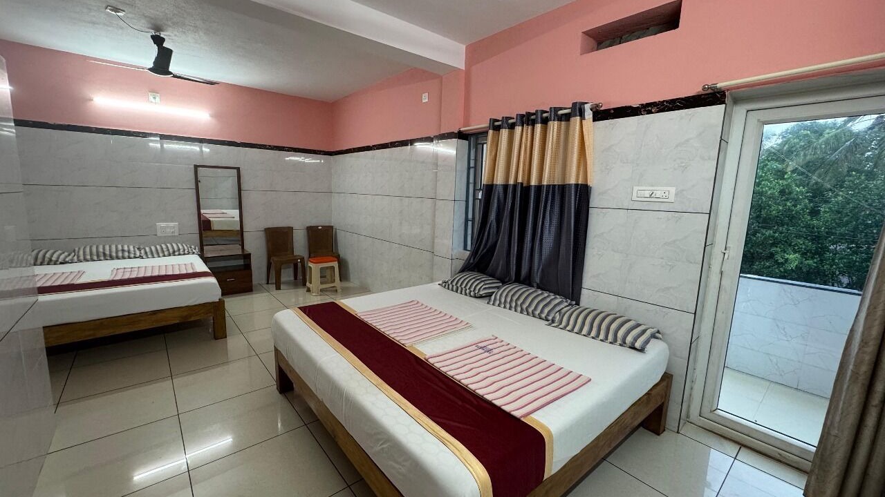 Photo of Bedroom in Murudeshwara