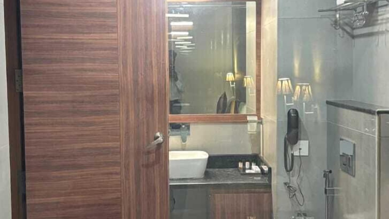 Photo of Bathroom in Ramanattukara