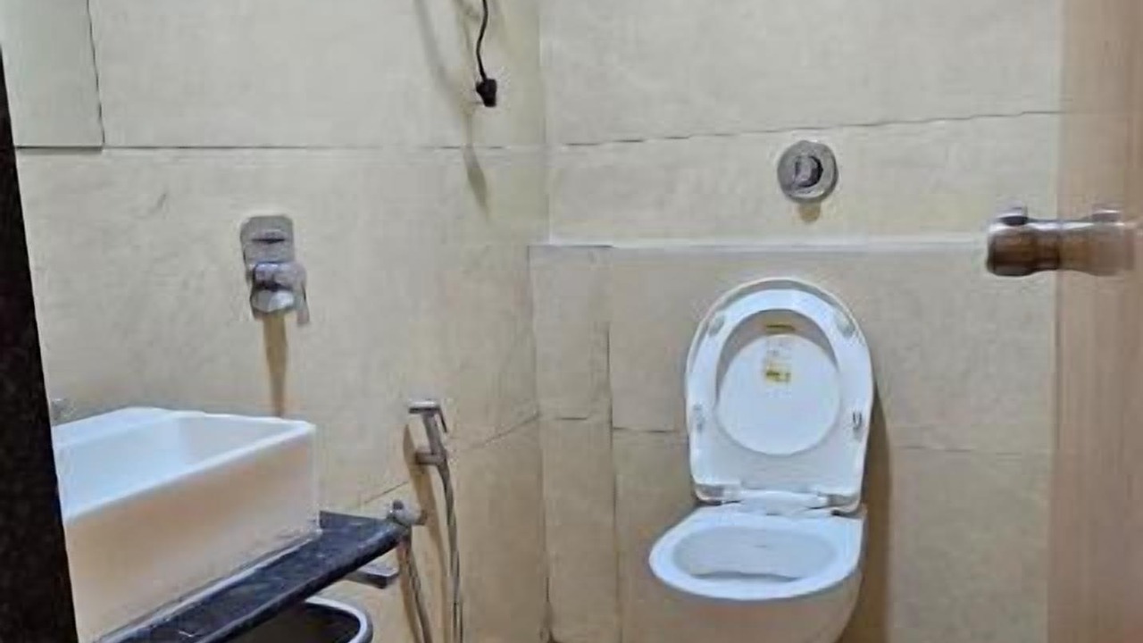 Photo of Bathroom in Vastrapur