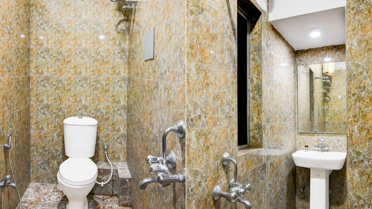 Photo of Bathroom in Park Street