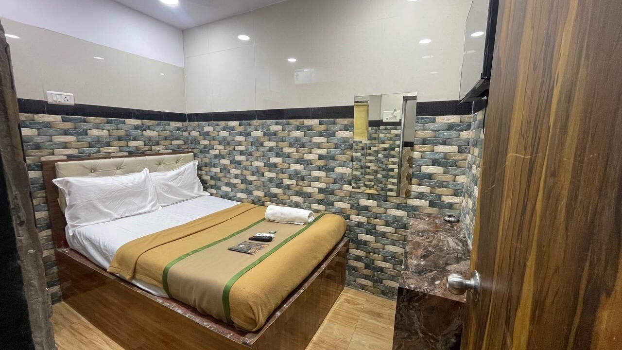Photo of Bedroom in J B Nagar