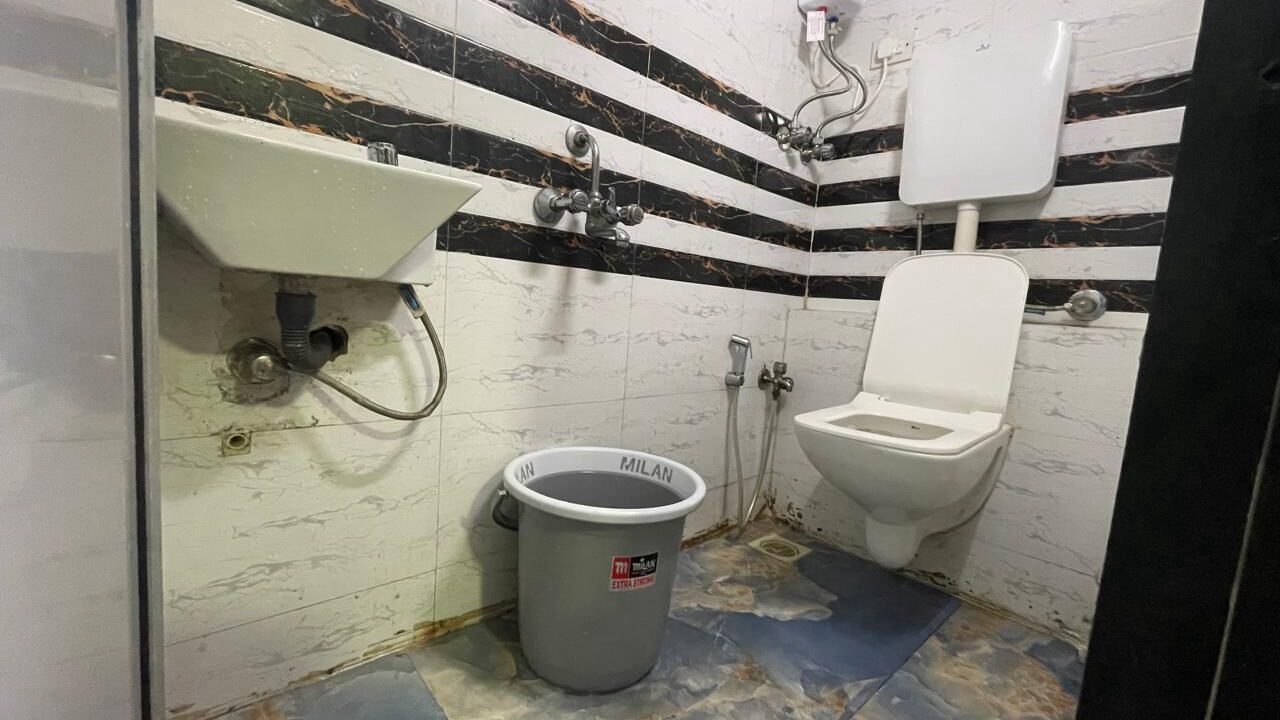 Photo of Bathroom in J B Nagar