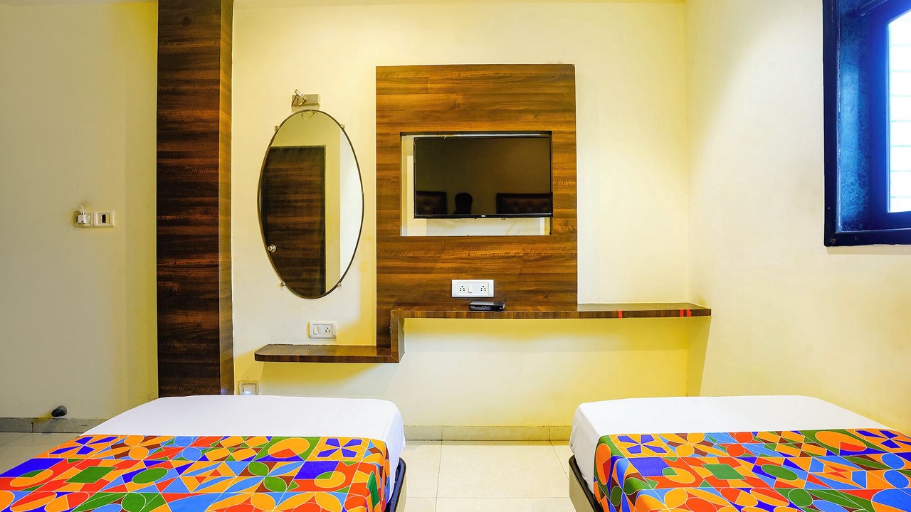 Photo of Bedroom in Prabhadevi