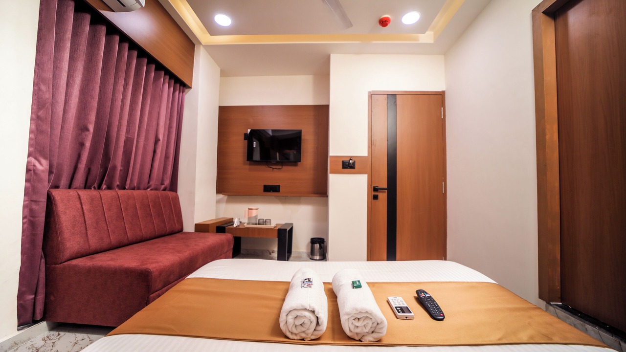 Photo of Bedroom in Navrangpura