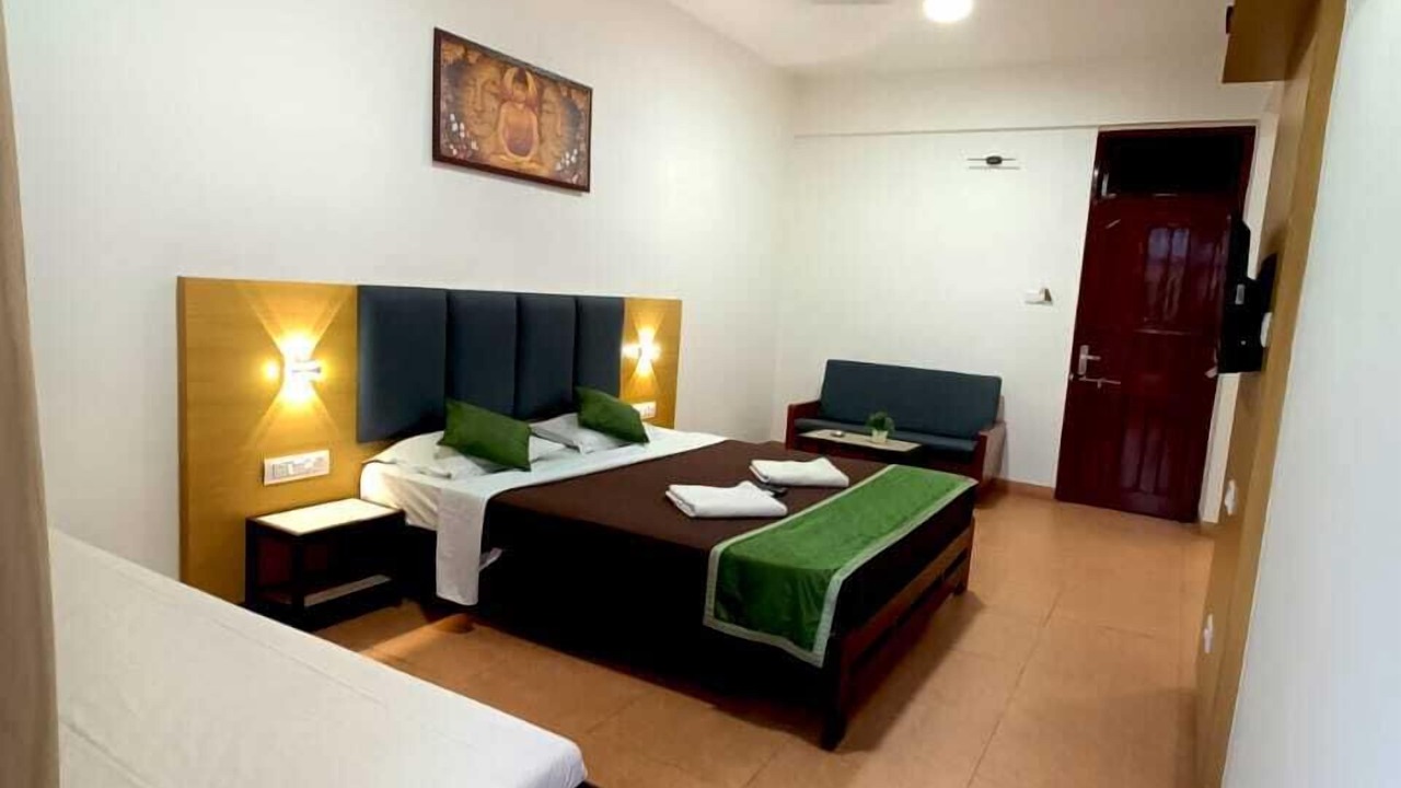 Photo of Bedroom in Ganpatipule