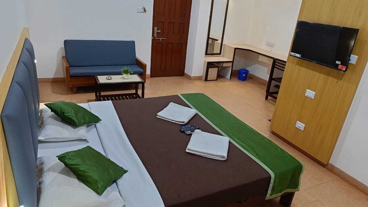 Photo of Bedroom in Ganpatipule