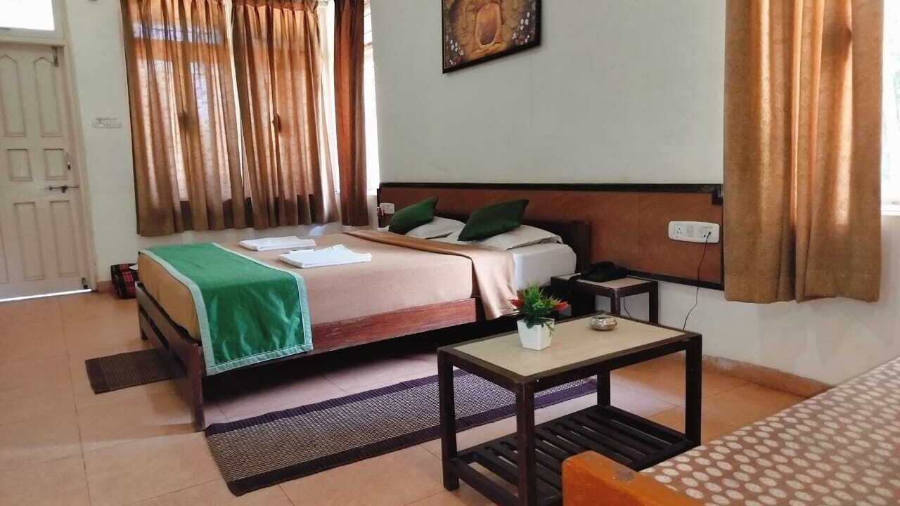 Photo of Bedroom in Ganpatipule