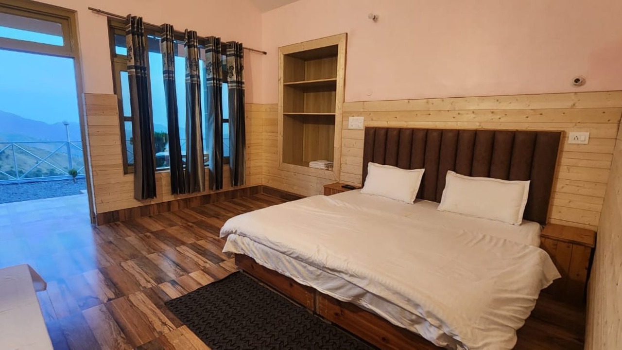 Photo of Bedroom in Chakrata