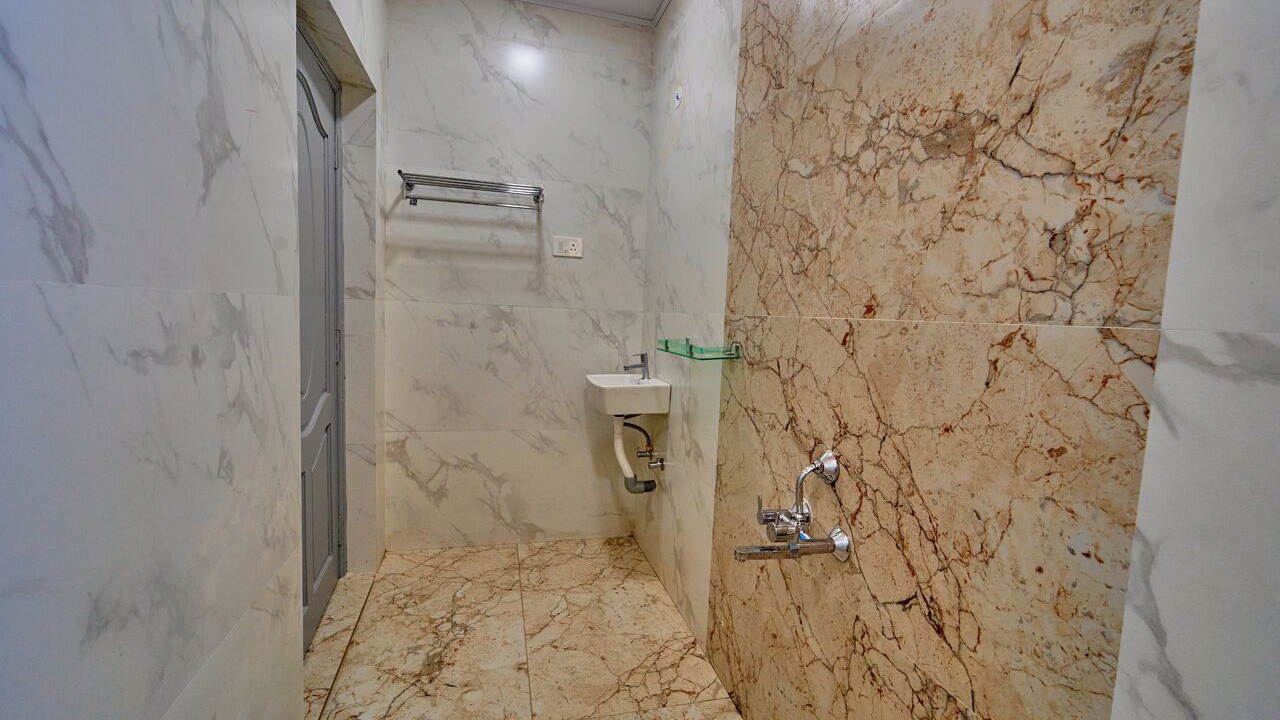Photo of Bathroom in Ooty