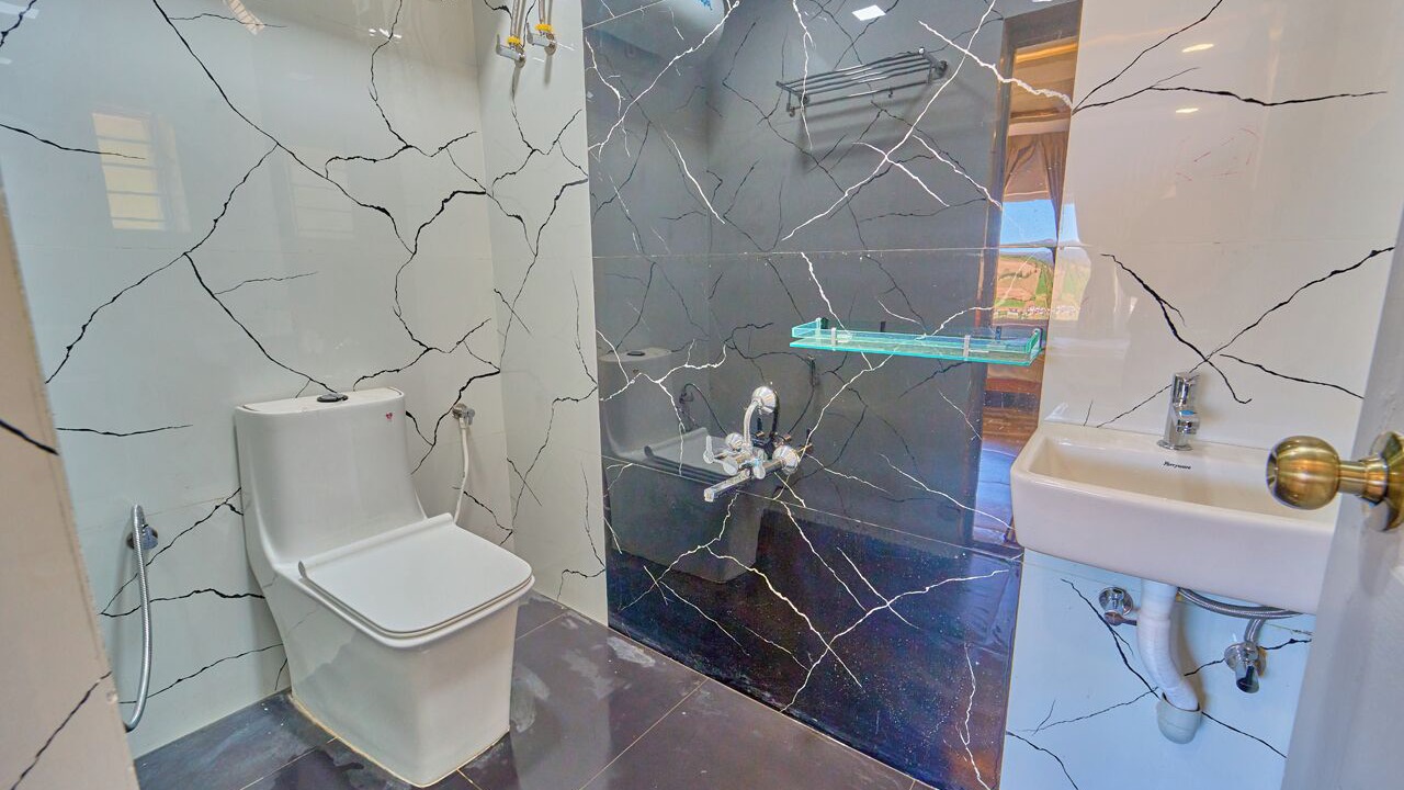 Photo of Bathroom in Ooty