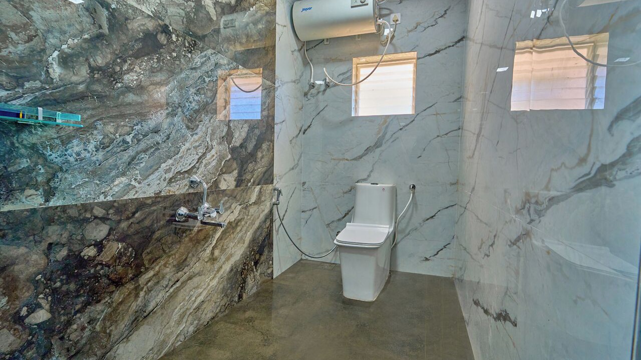 Photo of Bathroom in Ooty