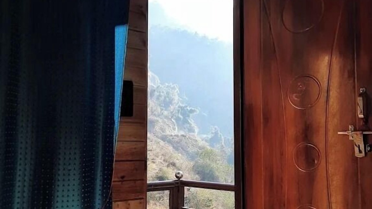 Photo of Bedroom in Chakrata