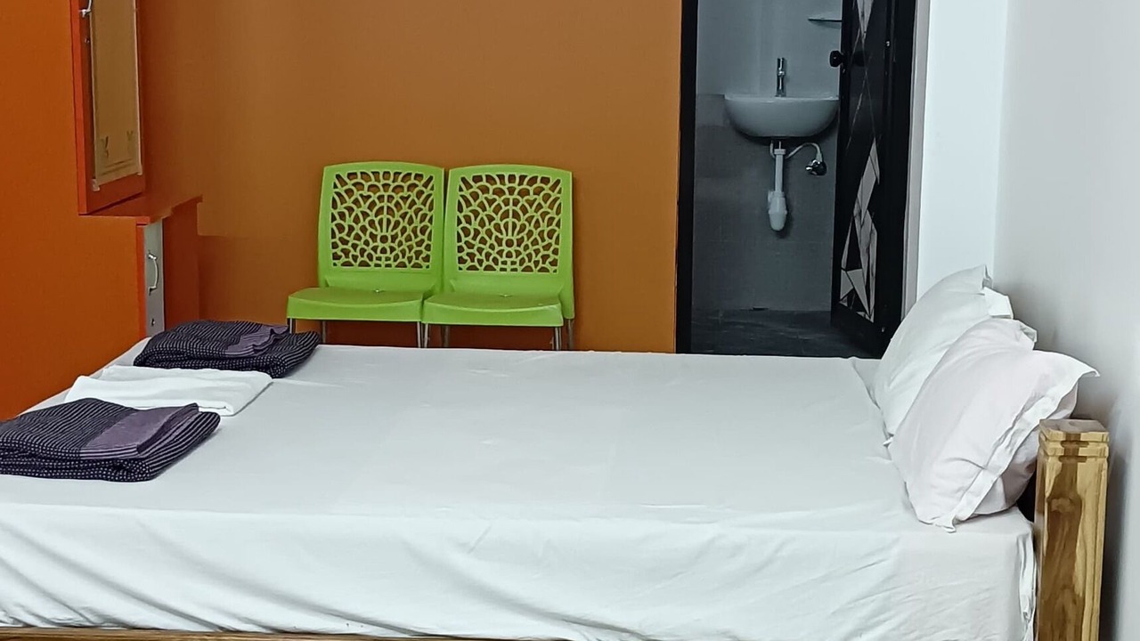 Photo of Bedroom in Aduthurai