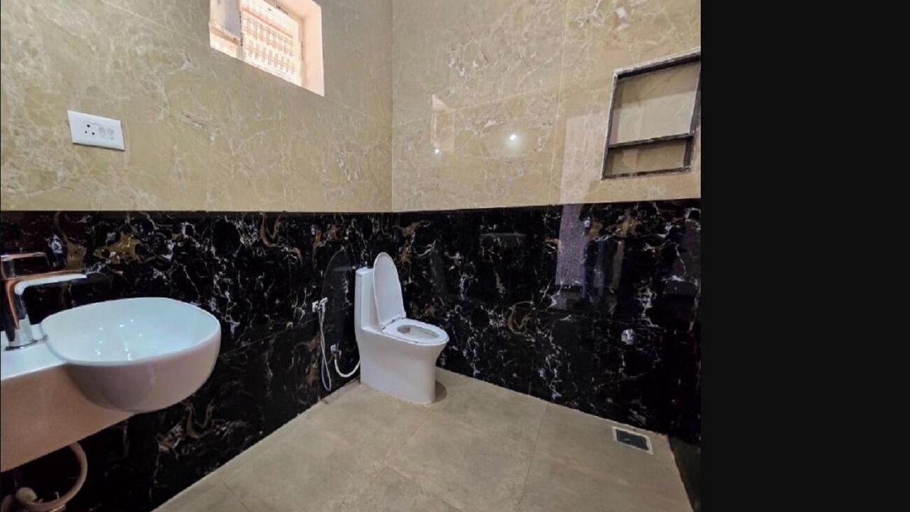 Photo of Bathroom in Kuilapalayam