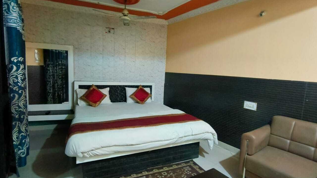 Photo of Bedroom in Hazaribagh