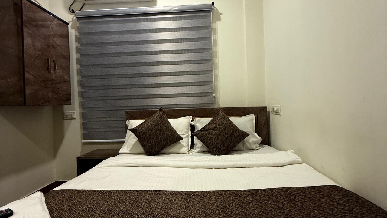 Photo of Bedroom in Shenoys