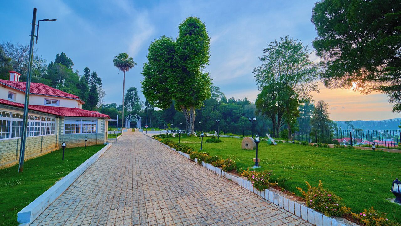 Photo of Outdoor in West Mere