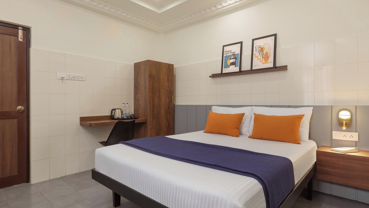 Photo of Bedroom in Triplicane