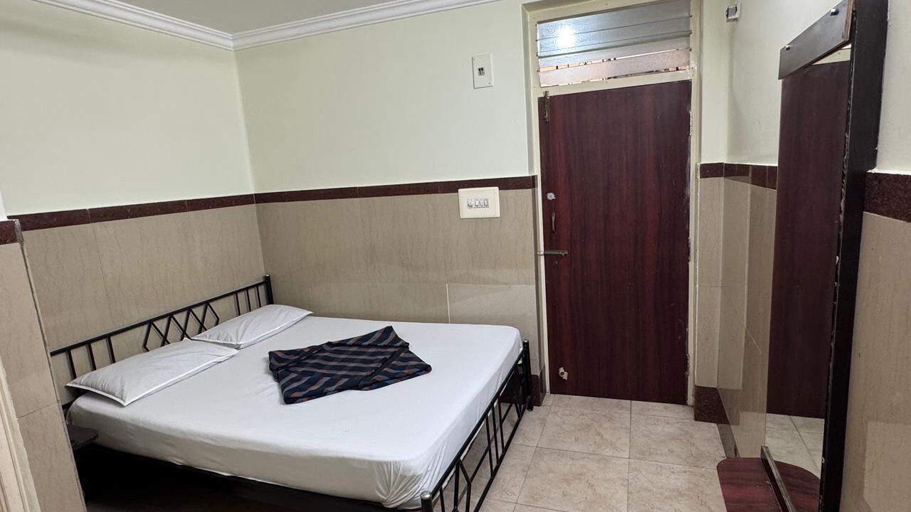 Photo of Bedroom in Gandhi Nagar